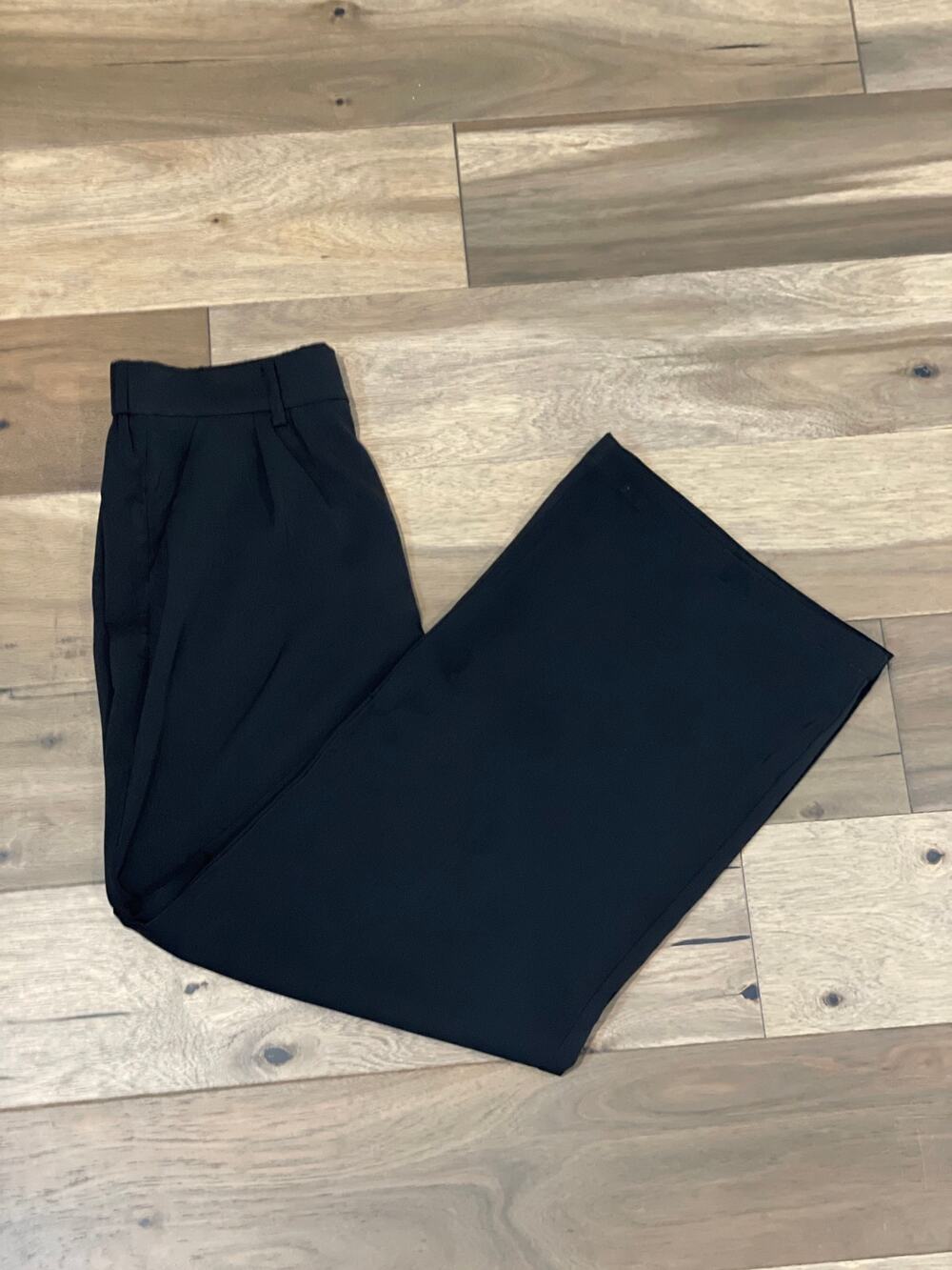 Cache Black Wide Leg Pleated Front Pants Elastic Back Waist Size 10 90s Style